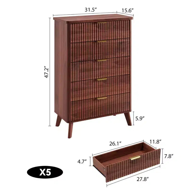 Comò scanalato per camera da letto con 5 cassetti profondi, cassettiera alta 120 cm con piano effetto marmo, design dal profilo curvo, comò moderno in legno