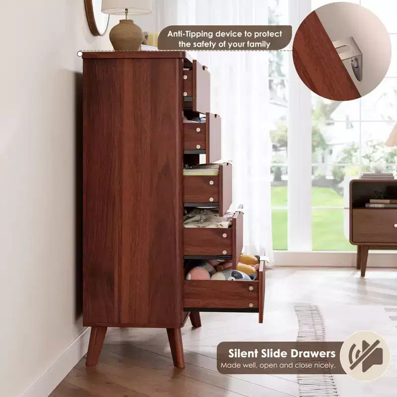 Comò scanalato per camera da letto con 5 cassetti profondi, cassettiera alta 120 cm con piano effetto marmo, design dal profilo curvo, comò moderno in legno