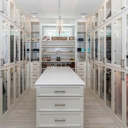 closet-3615613_640
